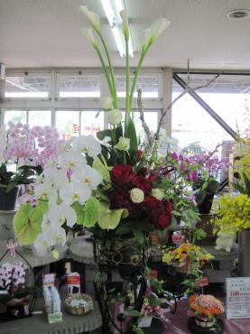 ちょっとシックなかっちょいいスタンド｜「フラワーパーク　ヨシモト」　（和歌山県和歌山市の花キューピット加盟店 花屋）のブログ