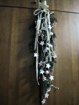 クリスマススワッグとリース｜「フラワーパーク　ヨシモト」　（和歌山県和歌山市の花キューピット加盟店 花屋）のブログ