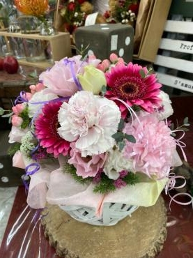 お店のアレンジメント＆ハボタンのリース！｜「フラワーパーク　ヨシモト」　（和歌山県和歌山市の花キューピット加盟店 花屋）のブログ